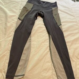 Athleta Up For Anything Leggings Womens Small Colorblock Gray Stash Pockets Yoga